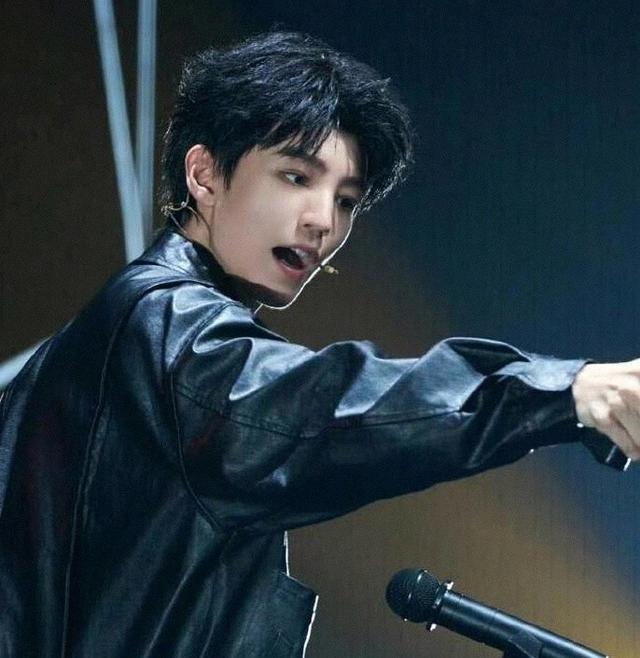 全红婵做梦也没想到，自己随手一个动作，竟给王俊凯招来个大麻烦