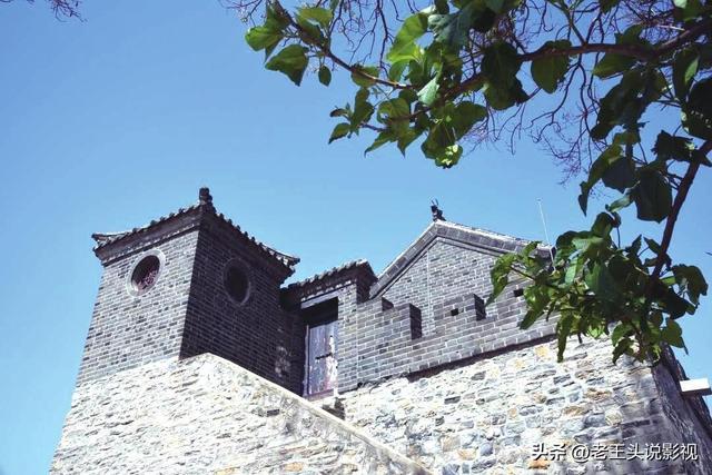 山东省烟台市蓬莱区刘家沟镇解西村，清史专家阎崇年先生的故乡