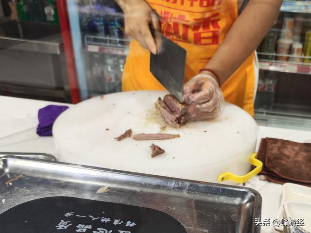 兰州第一餐，从一碗牛肉面开始
