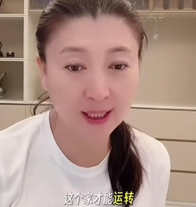 闫学晶没想到，2026才刚刚开年，老搭档冯巩就给自己狠狠上了一课