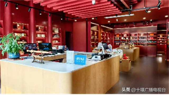 国庆游玩指南：“武”法抗拒的武当山，即刻出发！