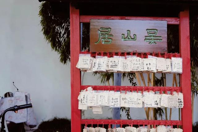 这座城市的8月是限定的！这里富贵迷人眼，没有人来了会不心动