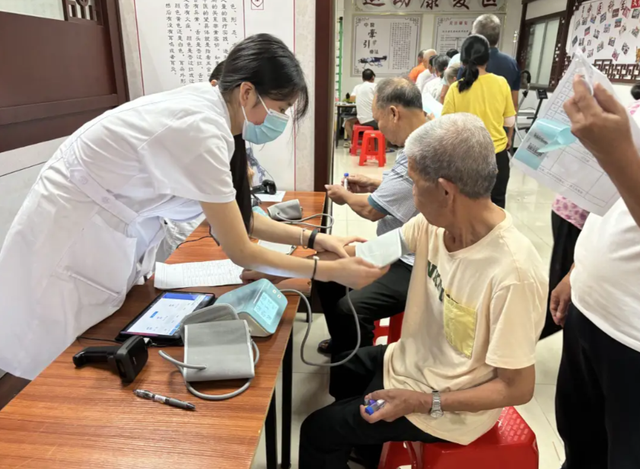 为什么越来越多的老年人，在65岁之后中风？主要原因有4点