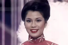 港姐从万众瞩目到悄无声息，时隔20年再出神仙颜值，可惜无缘上榜图片