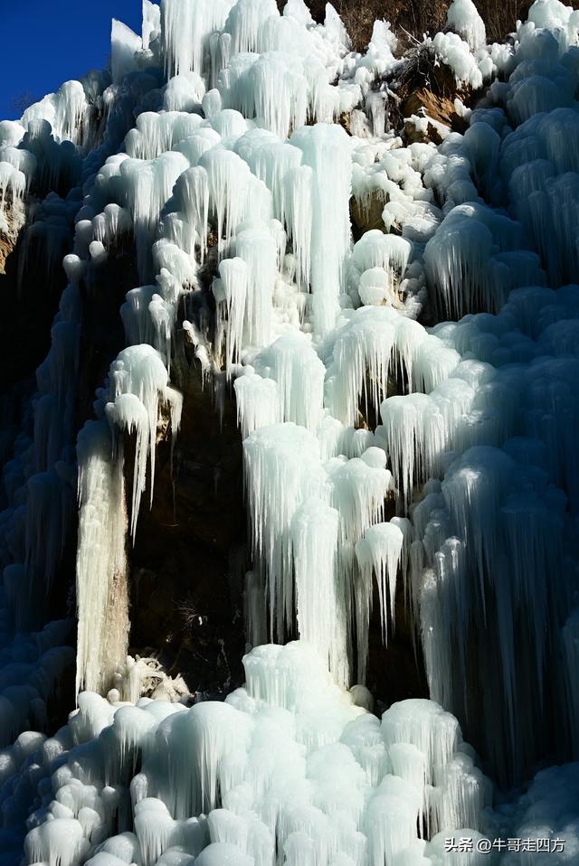 虎峪冰瀑：山谷里的冬日秘境、现实版的冰雪奇缘
