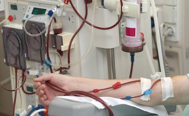 一天10次！48岁男子确诊肾衰竭，妻子痛哭：劝了多次都不听