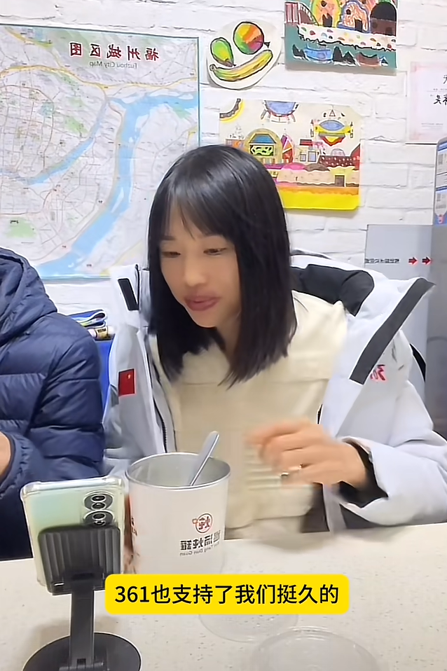 敬一丹没想到，“最快女护士”仅一句话就让老搭档白岩松口碑暴涨