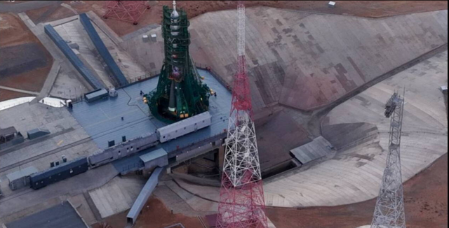 火箭刚上天，发射台突然塌了！俄罗斯载人航天发射能力确定被废