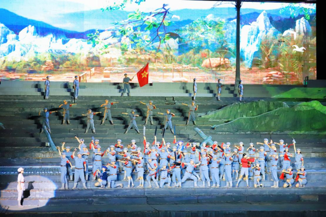 自贸港的三亚回响：三亚红色娘子军演艺公园的文化新叙事