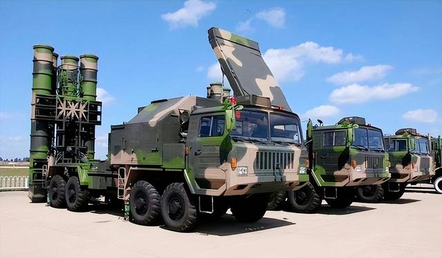 阿塞拜疆亮出红旗-9，中国布局一盘战略大棋，牵动美俄大国神经