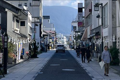 46条航线全部停飞！44万人退票	，高市早苗一句话让日本损失千亿