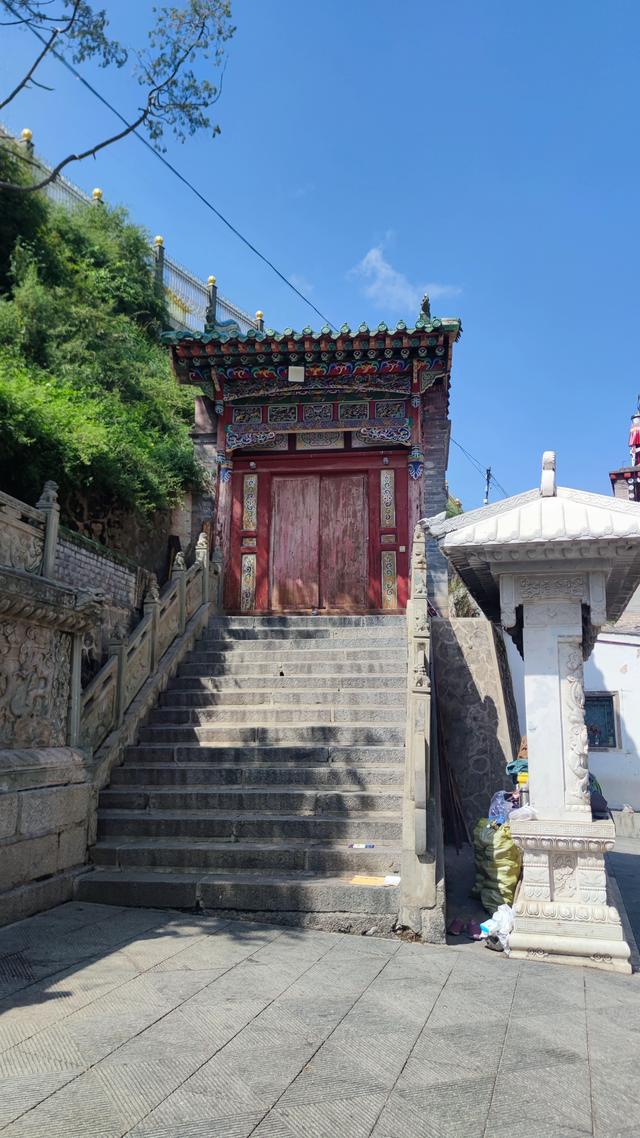 藏传佛教格鲁派四大寺院之一，西宁塔尔寺，碰巧免费进去了