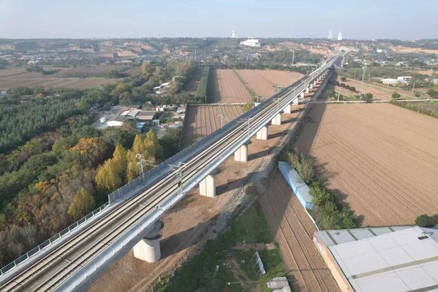 西延高铁开通运营