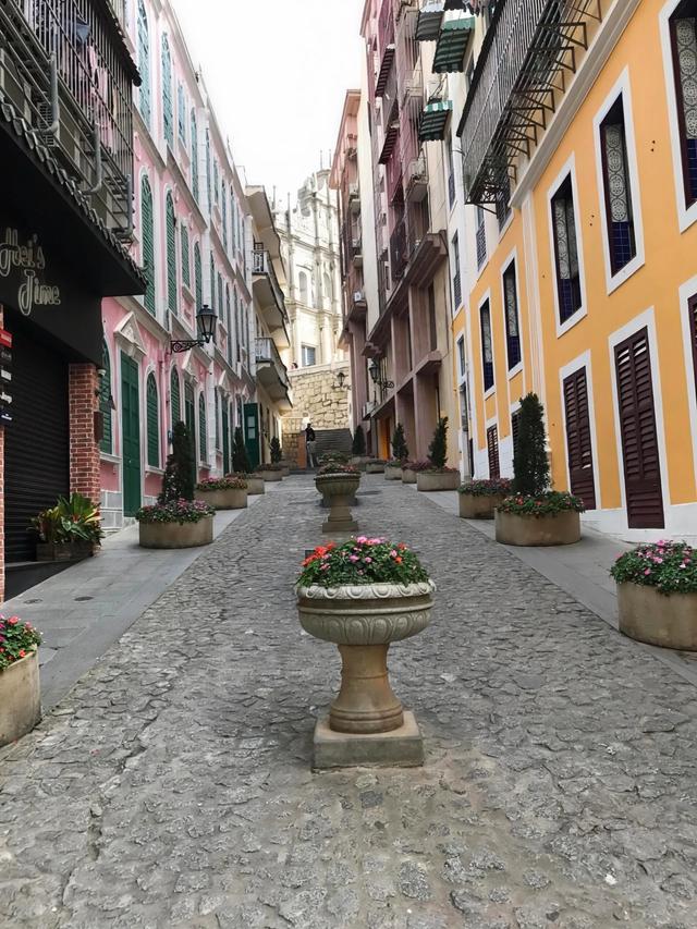 澳门一日游保姆级路线，从历史老街到奢华度假村，不走回头路