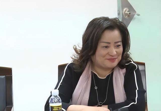 “药企第一大雷”爆了，造假超10亿，“海南女首富”彻底栽了！