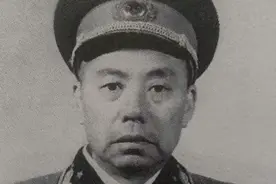 唯一的团职开国少将，解放战争中失去一臂，授衔前在管仓库图片