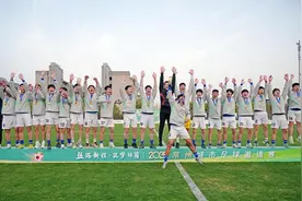 常州足球队夺冠！图片