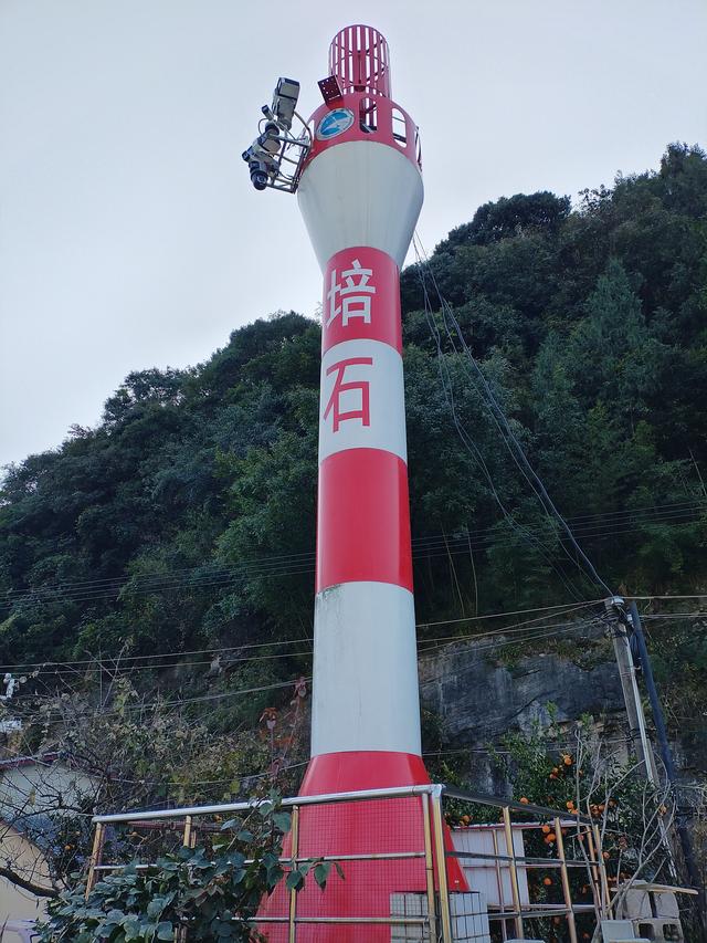 鄂渝行第四天（上）：小红船换小白船，从巫山到巴东