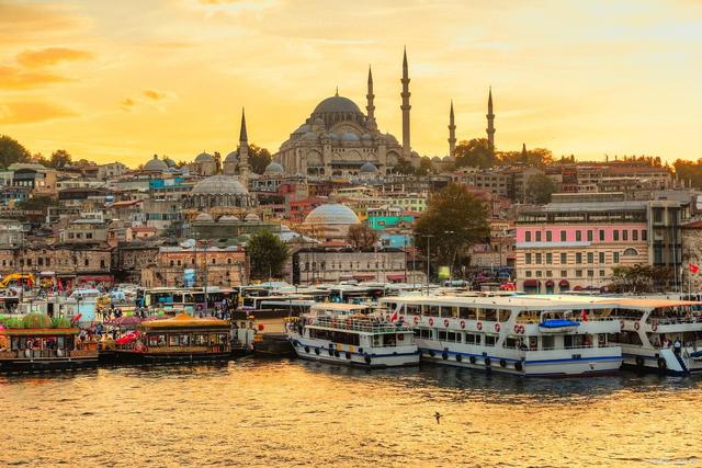 中国被下套了！土耳其免签坑惨游客，首批国人已被收割到破产