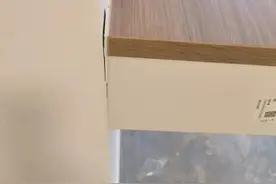 悬空电视柜这样装，100%的会掉！图片