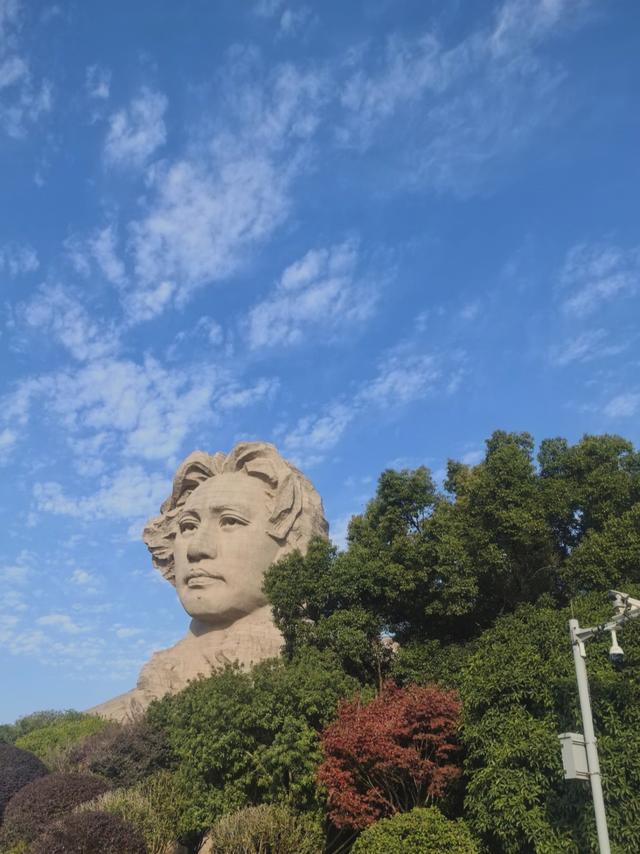 广州人，刚从湖南长沙回来，实在忍不住想说：对长沙的六点印象