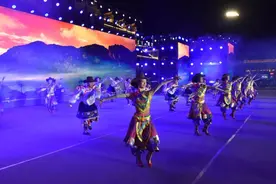 兰海杯·2025临潭（冶力关）半程马拉松文艺晚会点燃赛前之夜图片