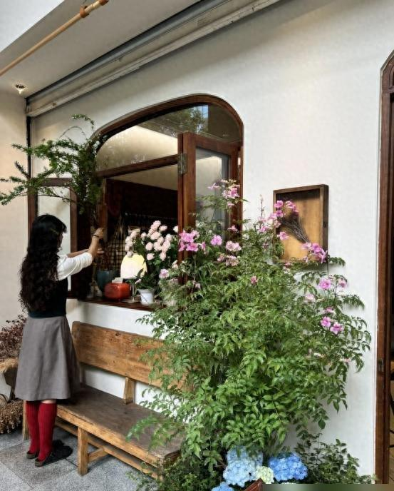 “阴花不能进阳宅”	，家里若有这5种花，请赶紧“搬出去	”！