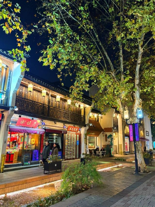 刚从杭州来，毫不客气说，杭州是省会中，城建最诗意最通透的城市