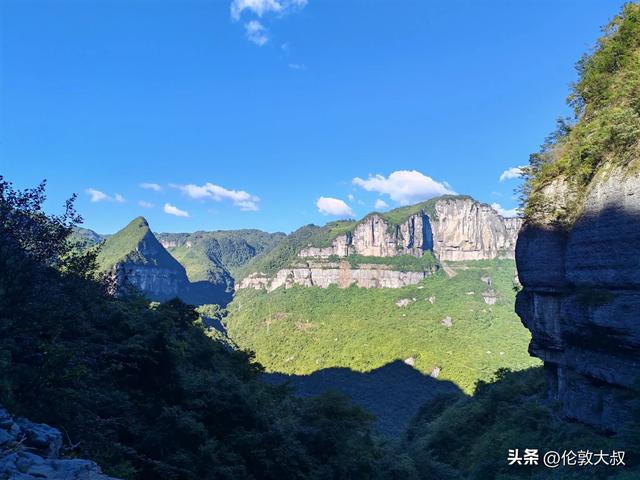 重庆南川区和武隆比区起来在旅游发展潜力上谁更胜一筹