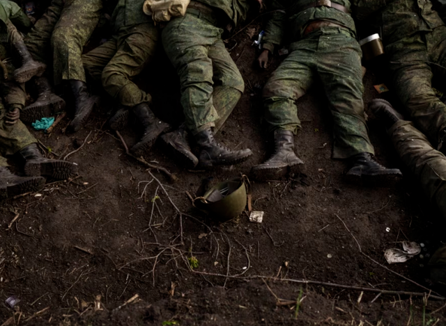 俄乌喊必胜	、列强装和平？川普暴怒、普京暗笑	，领袖只骗自己人？