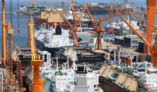 触目惊心！美国造船业深陷三重危机，主力舰项目接连夭折