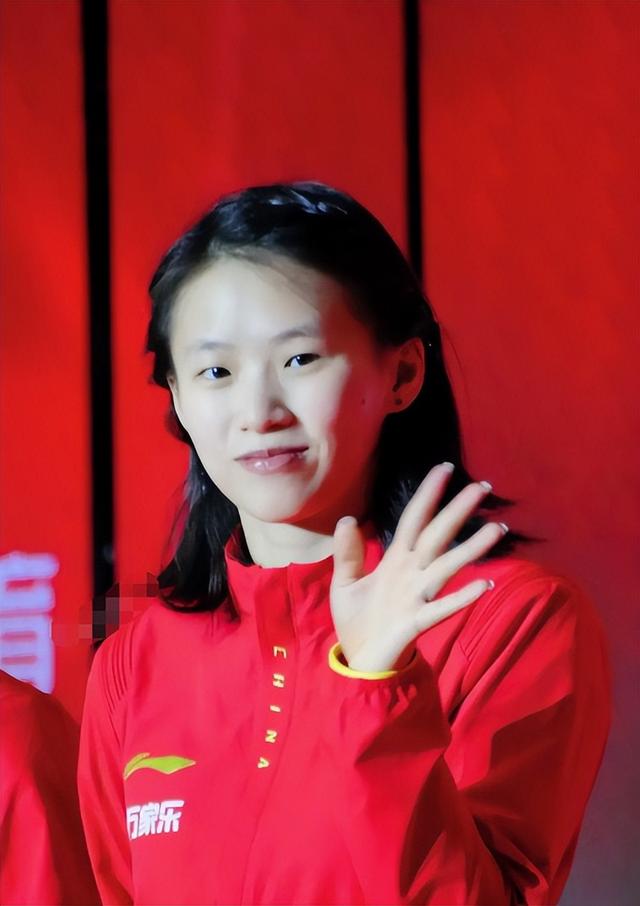 央视专访这次，陈芋汐毫不掩饰野心，一句话公开给全红婵提了个醒