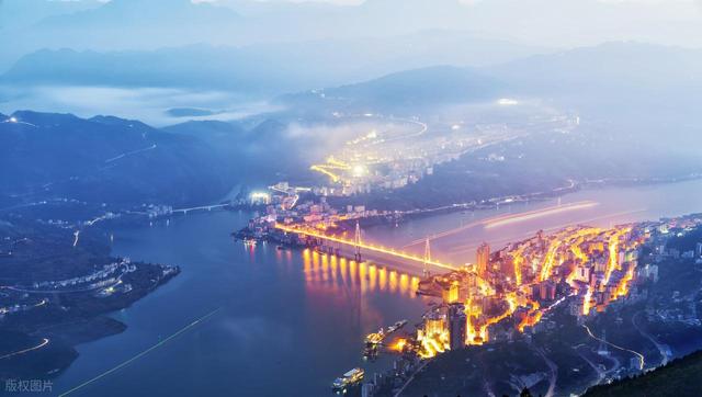 西安没想到，武汉没想到，现在宜昌怎么突然这么火起来了！