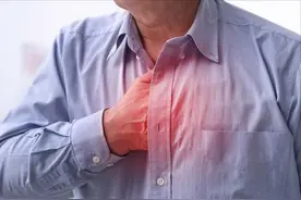 医生告诫：当心脏供血不足时，身体大多会出现3种症状，及时就医图片