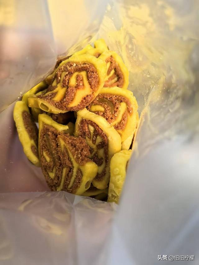 在甘肃省定西市临洮县吃了牛肉面，一碗面条多到足够两个人一起吃