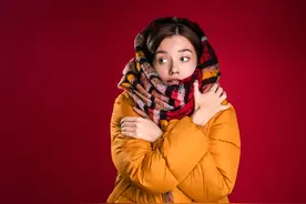 21款羽绒服口碑：北面性价比低，消费者评价“有线头”图片