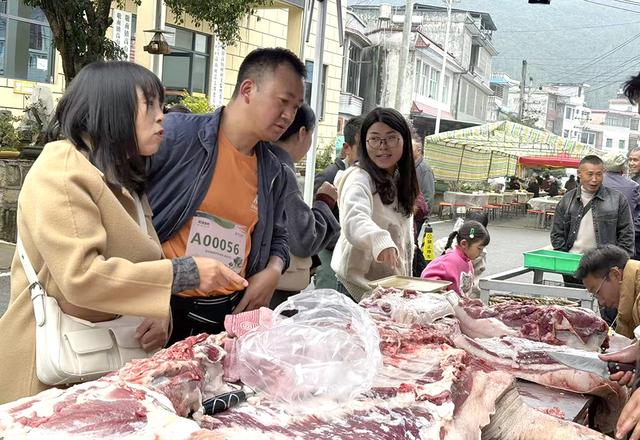 “禾力乡村·徒步贵州”（高山村站）活动在敬南镇高山村举行
