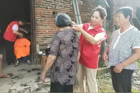 带着“3岁”丈夫去上班，衡阳这位村妇联主席真不简单图片