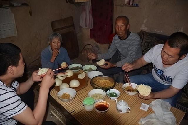 “妻荒难娶”已不重要，农村又出现更棘手的4大怪象，你村有几个