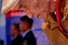 军营开放日，数百人深度体验海军工程大学图片