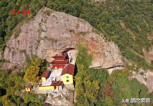 探洞之旅：洞峰奇观，探险揽胜经典线路