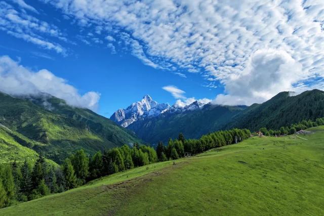 来了四姑娘山，才懂得什么叫“一步一景”！