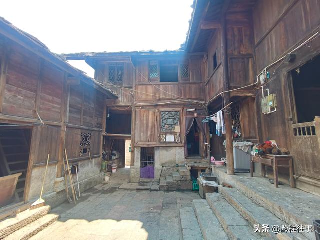 寻找一个空中阁楼躲匪洞堡，一栋150多年历史的深宅大院