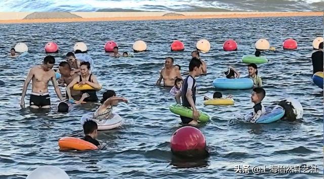 平豪视点Ⅱ上海金山城市沙滩，湛蓝的海，酷暑中的避暑港湾