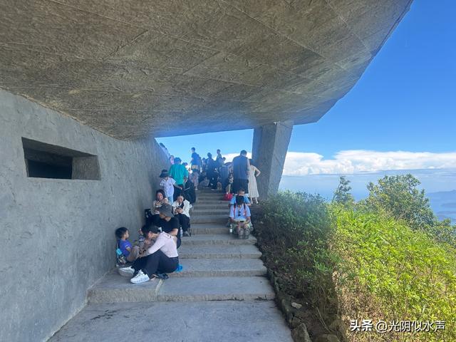 深圳游记:梅沙尖和云海广场的山与海