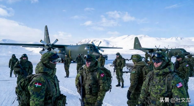 丹麦邀请美国参加军演	，美国未作回应，暴露双方尴尬境地