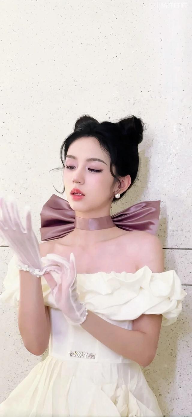 这也太好看了吧爱了爱了#周也[话题]# #汤姆猫的女朋友[话题]#