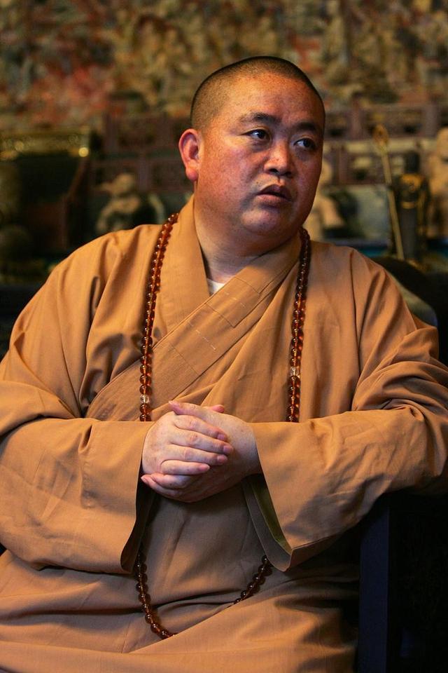 释永信害惨4位女明星：2个央视名嘴、1个炫富全网被封，刘涛最冤