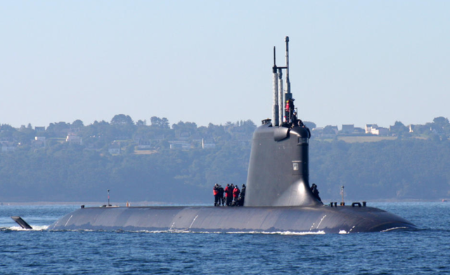 全球外交新戏码上演！特朗普获国际足联和平奖，普京结束访印