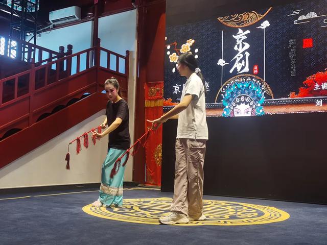 “文明实践研习社”首场活动走进颜料会馆!名额有限,快来报名→